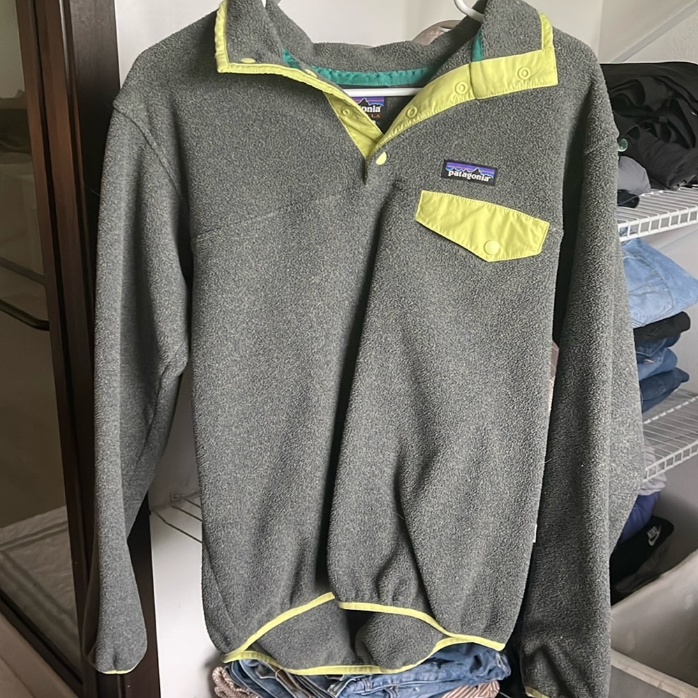 Patagonia Synchilla Gray And Lime Green - image 1
